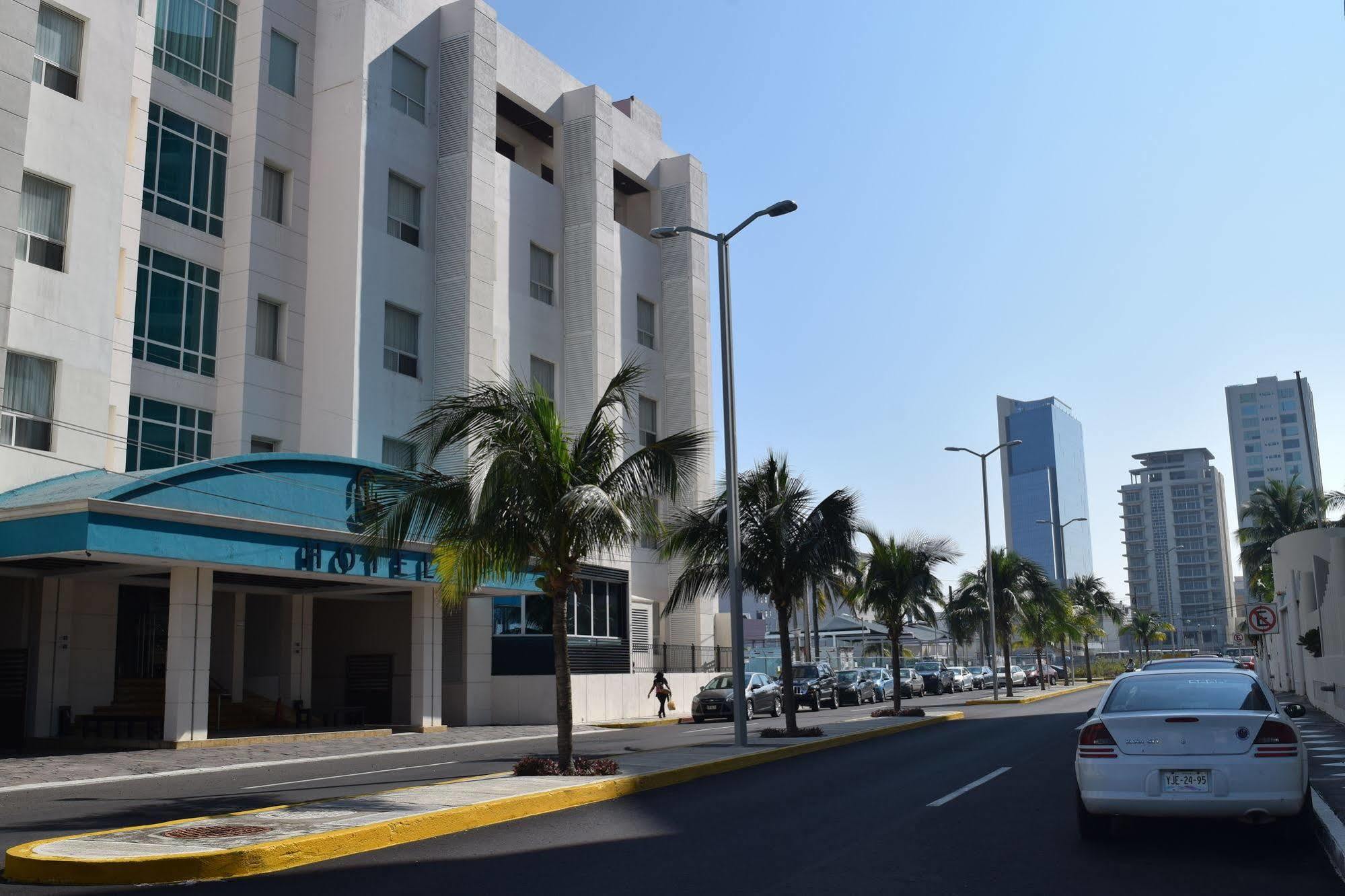 Hotel Oliba Boca Del Rio ภายนอก รูปภาพ